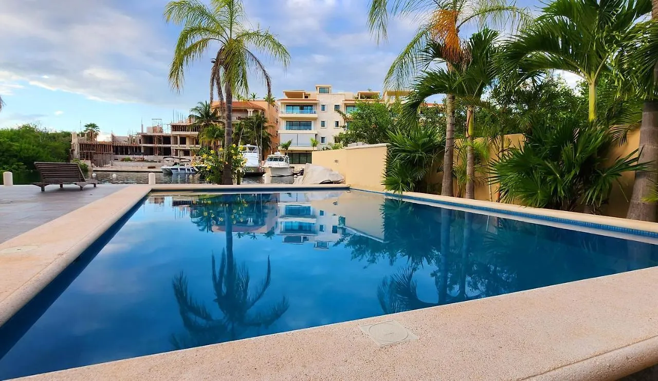 Penthouse Luxury Puerto Aventuras Apartment